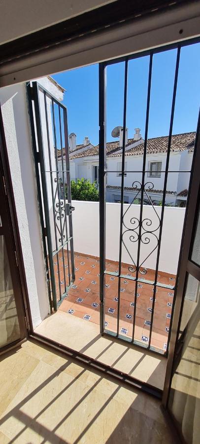 Maison Marbella Proche De La Mer Exterior photo